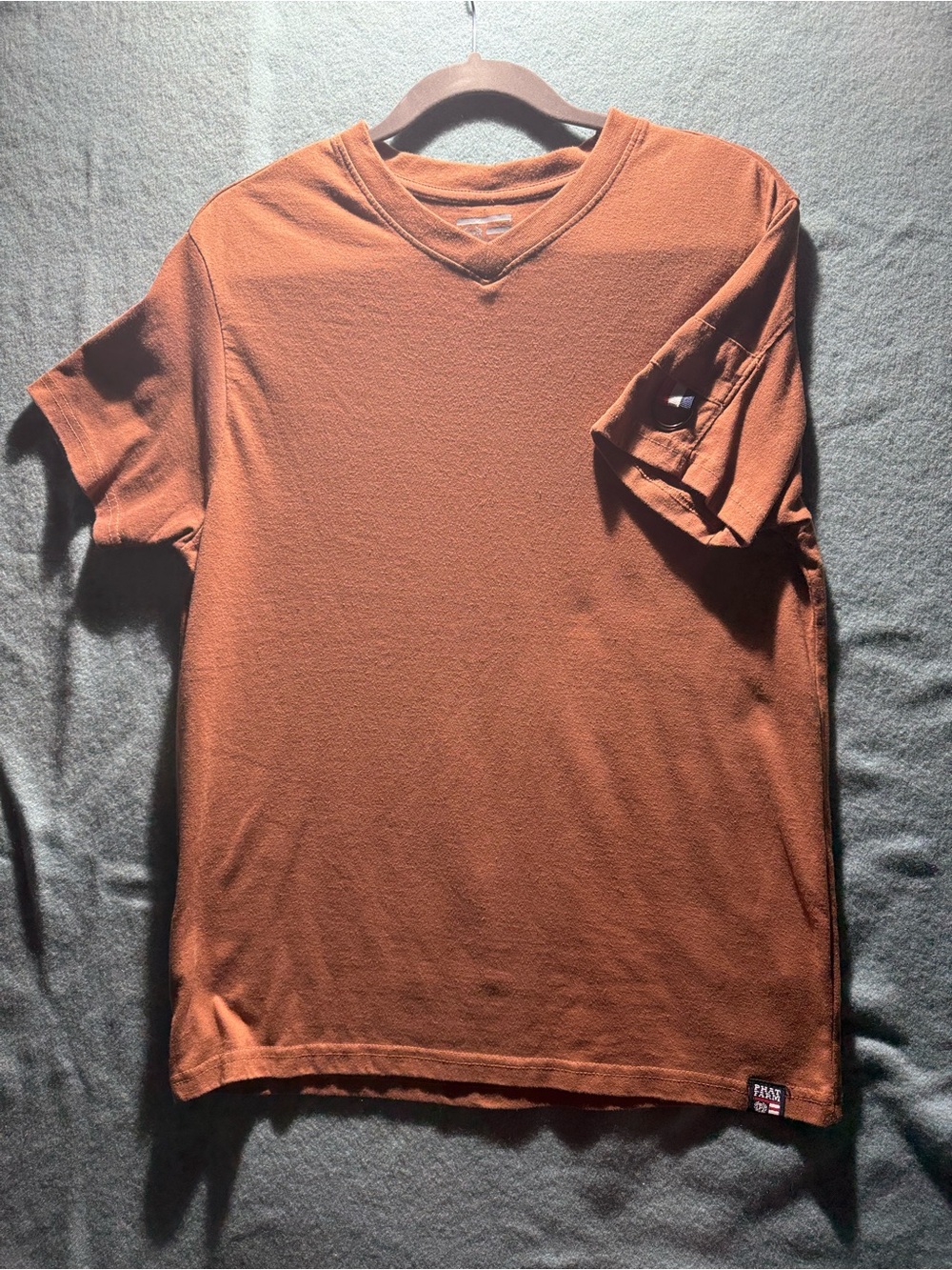 Phat Farm Boys Medium Brown V-Neck T-Shirt Y2K Short Sleeve Pocket
